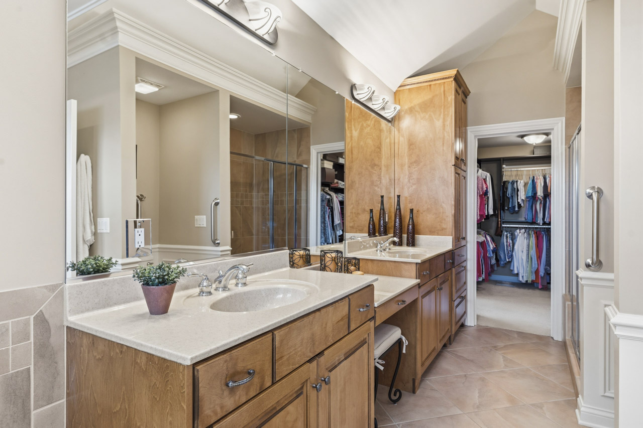 40W378 Francis Bret Harte Street, St. Charles, IL 60175