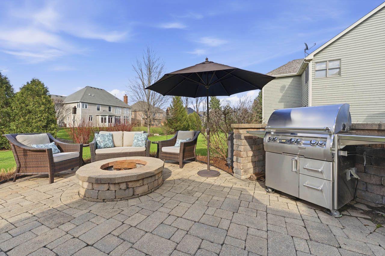 40W378 Francis Bret Harte Street, St. Charles, IL 60175