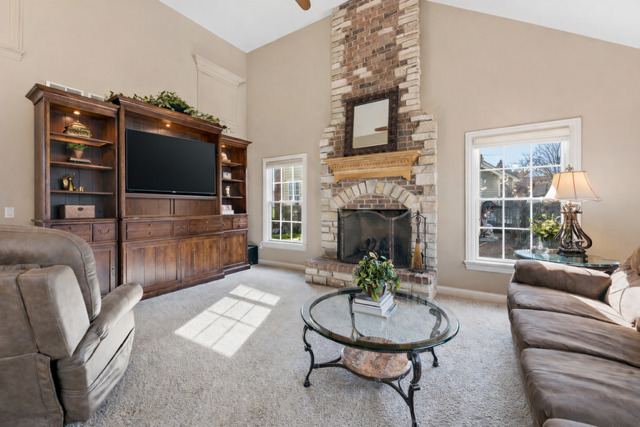 40W378 Francis Bret Harte Street, St. Charles, IL 60175