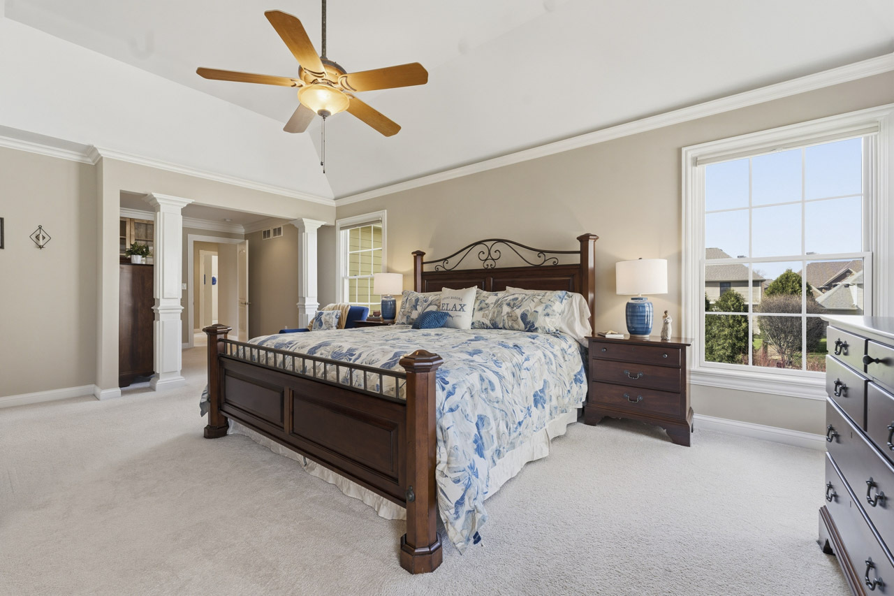 40W378 Francis Bret Harte Street, St. Charles, IL 60175