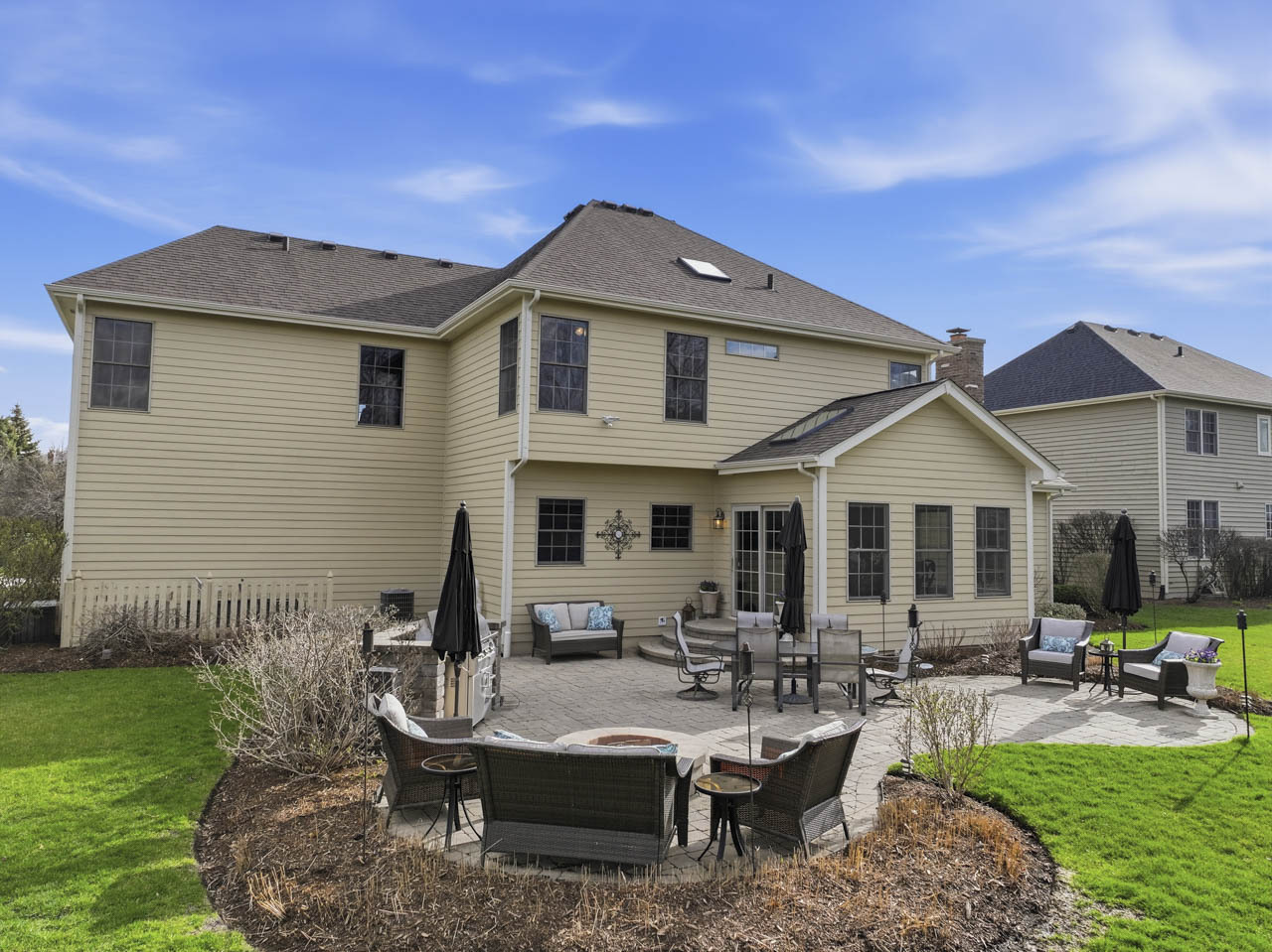 40W378 Francis Bret Harte Street, St. Charles, IL 60175