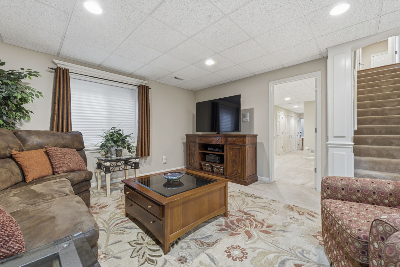 40W378 Francis Bret Harte Street, St. Charles, IL 60175