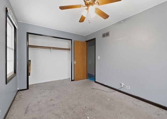 25042 S Whispering Oaks Lane, Crete, IL 60417