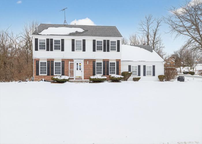 25042 S Whispering Oaks Lane, Crete, IL 60417