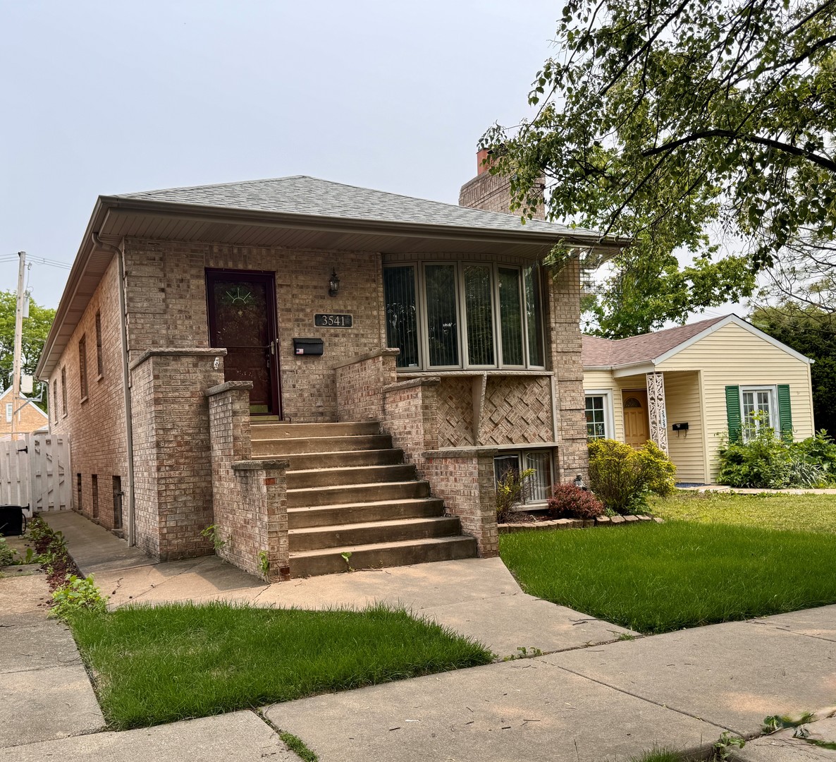 3541 N Pontiac Avenue, Chicago, IL 60634