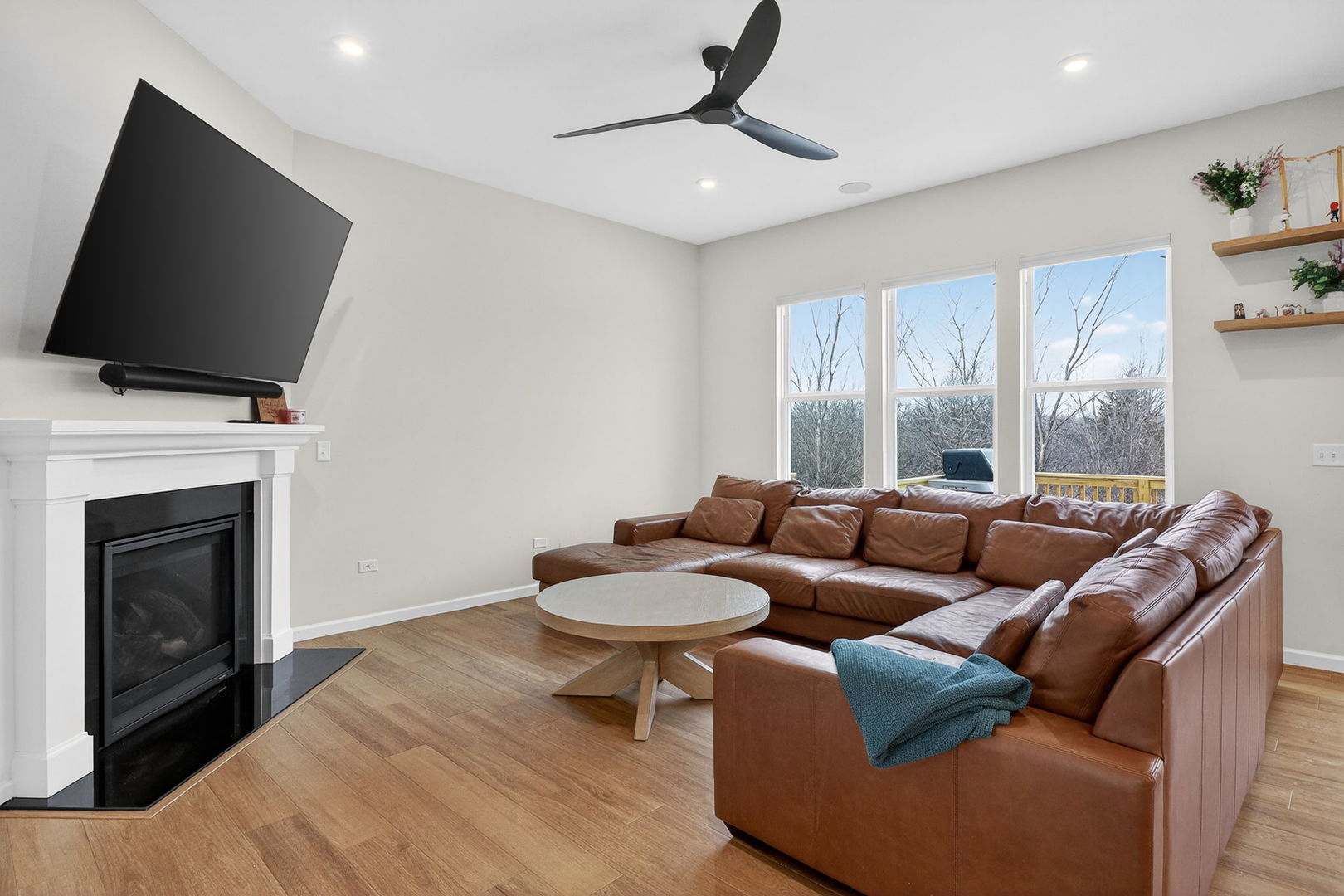 Naperville, IL 60563