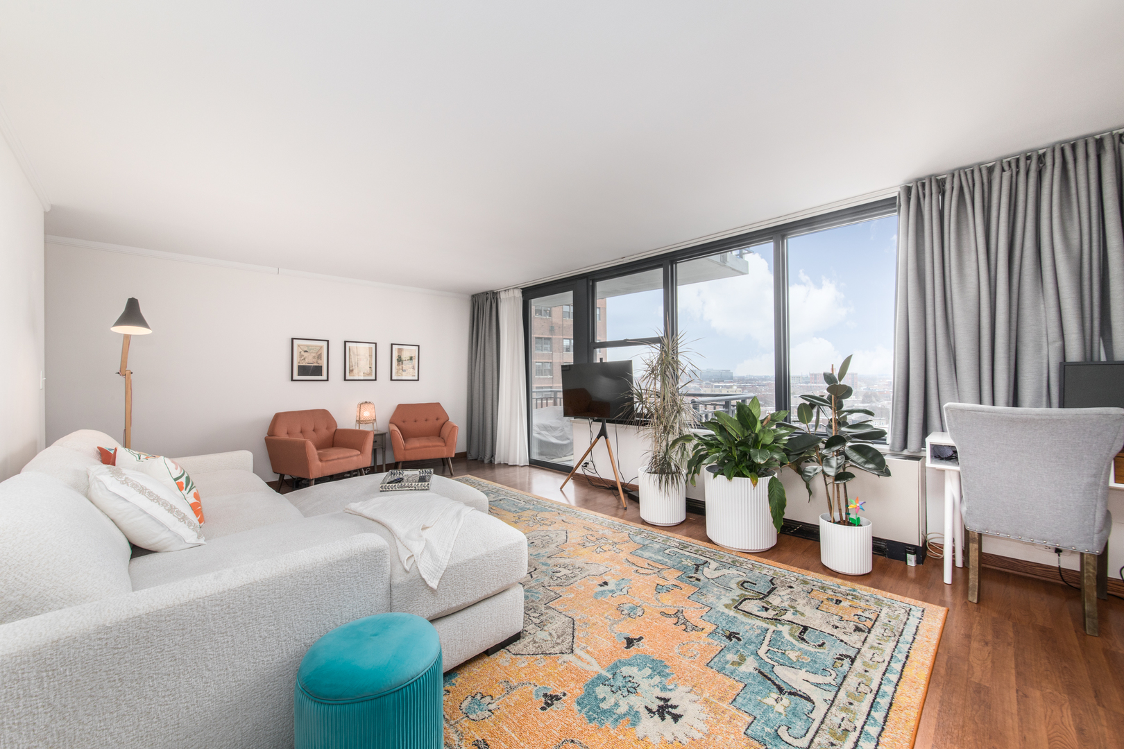 3430 N Lake Shore Drive #14N, Chicago, IL 60657