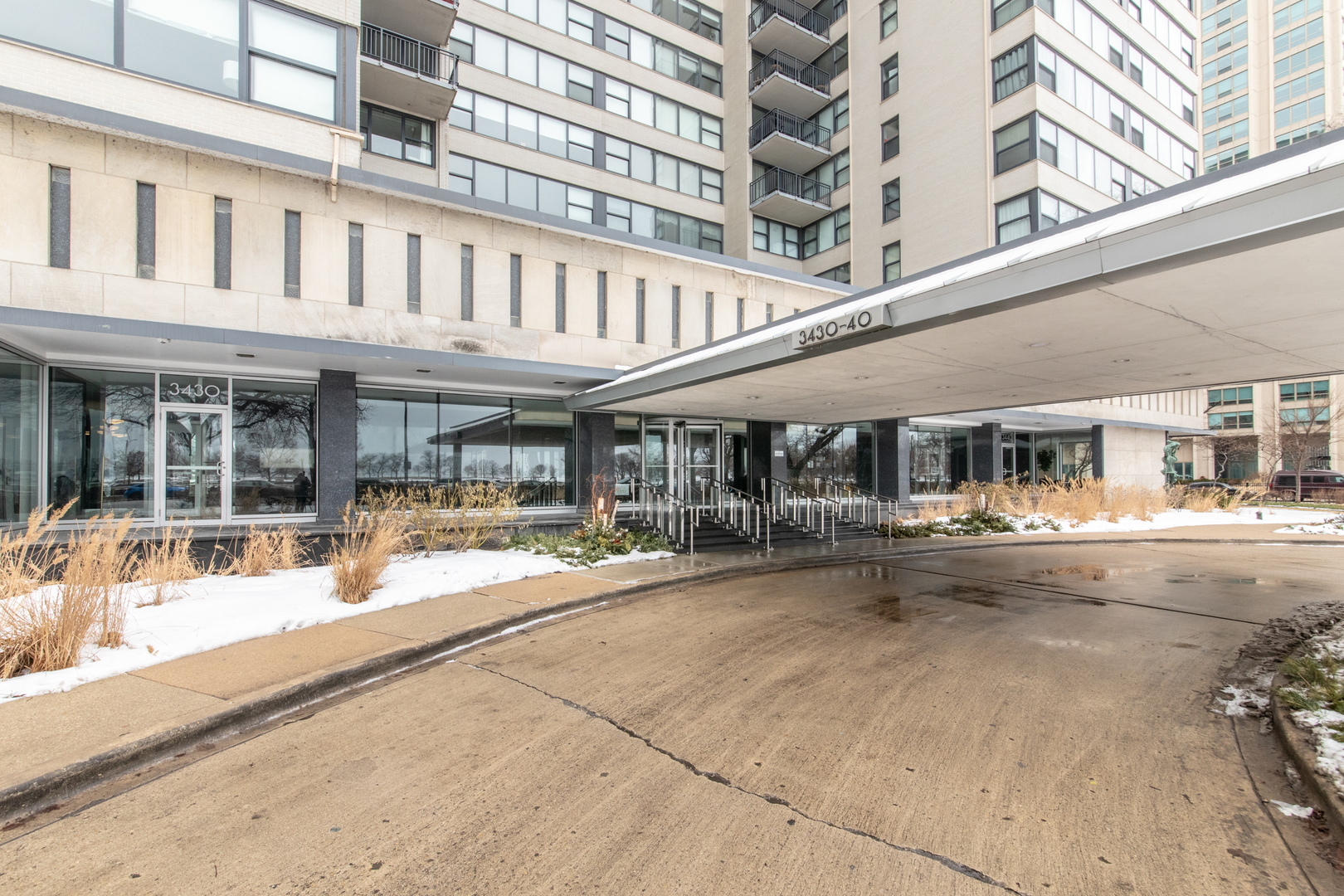 3430 N Lake Shore Drive #14N, Chicago, IL 60657