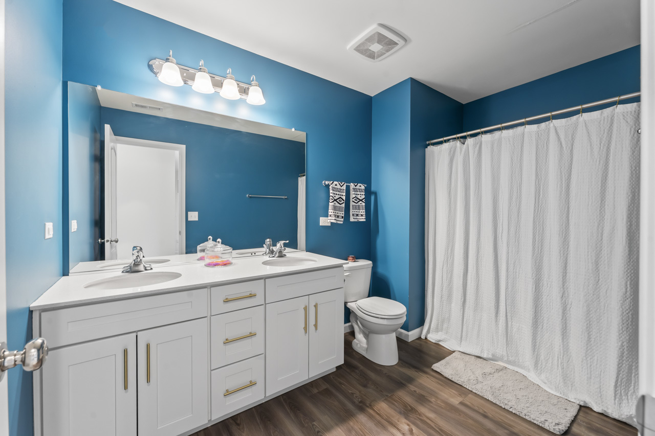 3211 Semple Way, Mundelein, IL 60060