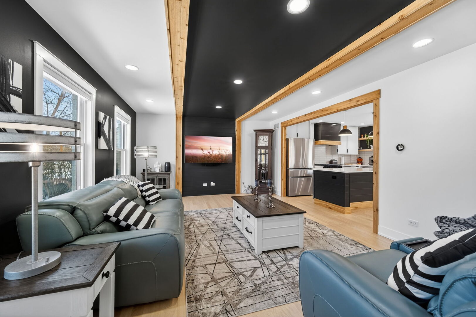 221 Olesen Drive, Naperville, IL 60540