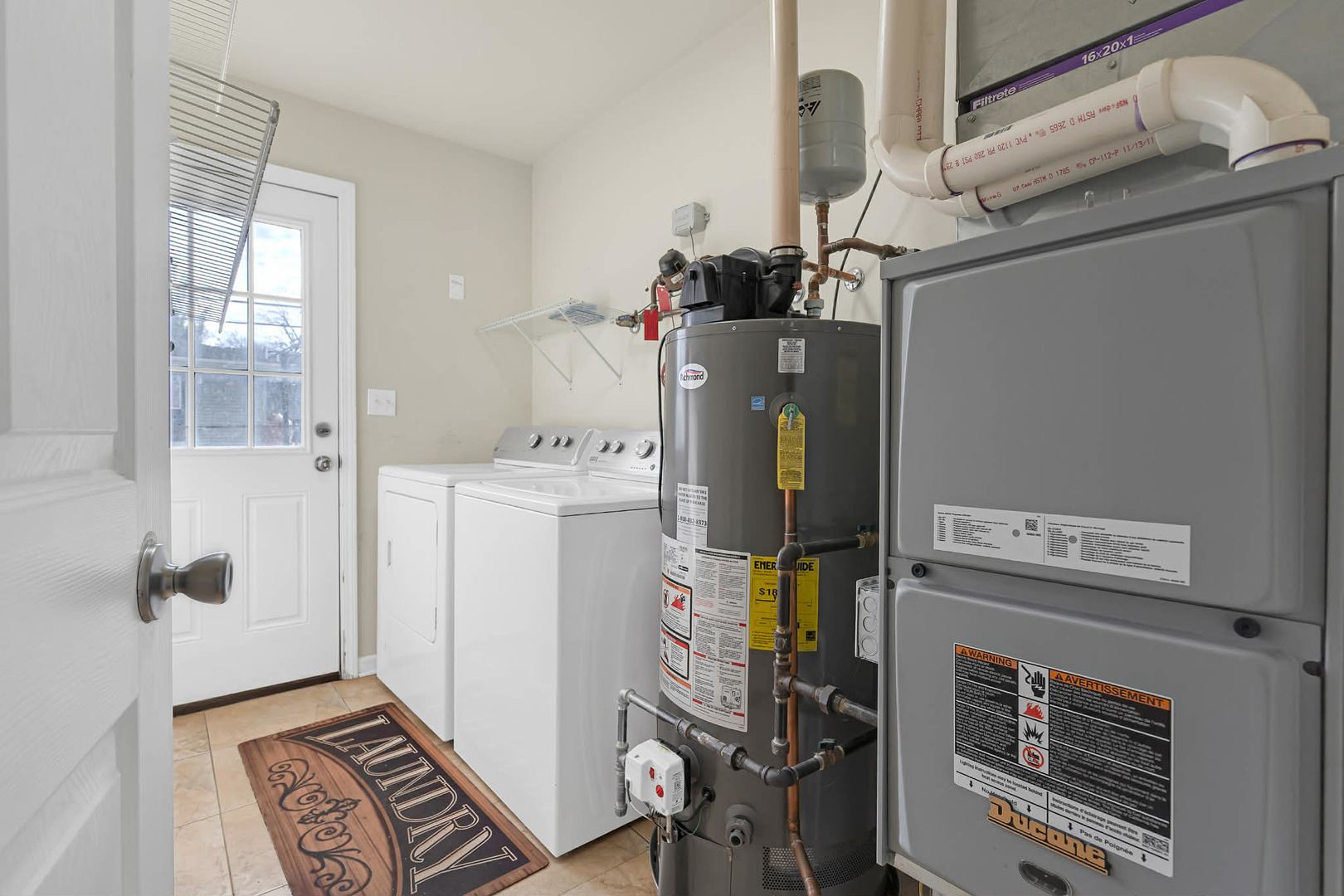 73 Wren Road, Carpentersville, IL 60110