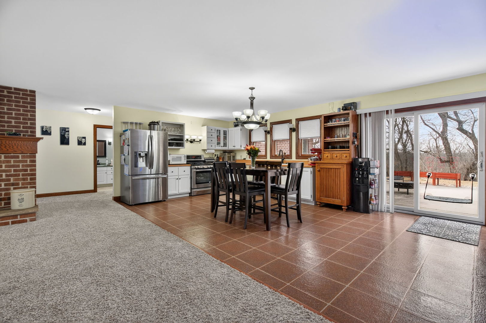 1707 N 2479th Road, Ottawa, IL 61350