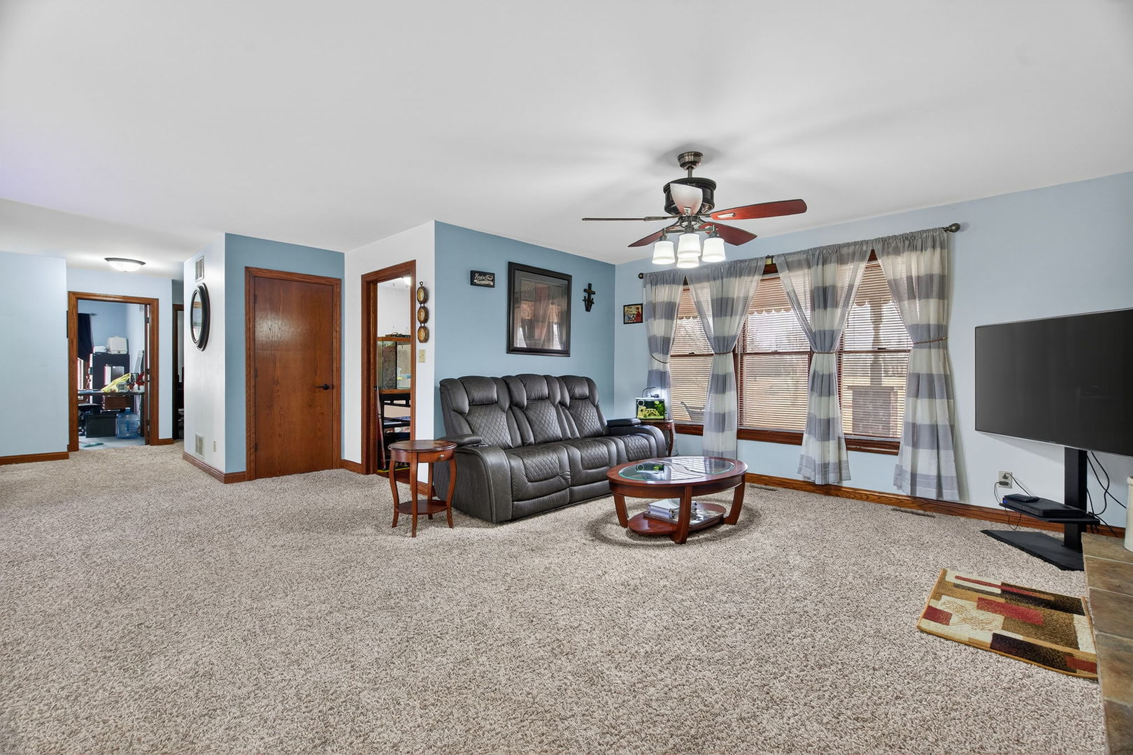 1707 N 2479th Road, Ottawa, IL 61350