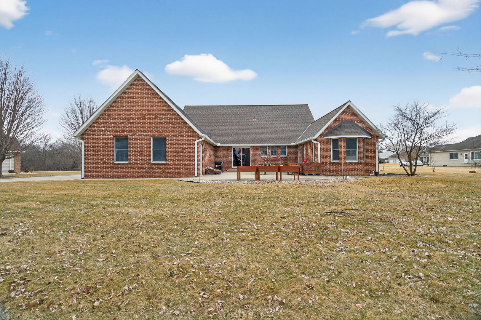 1707 N 2479th Road, Ottawa, IL 61350