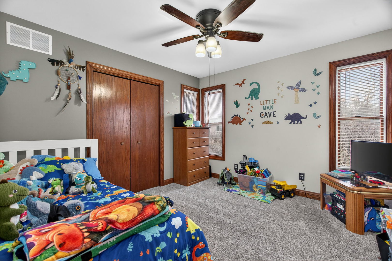 1707 N 2479th Road, Ottawa, IL 61350