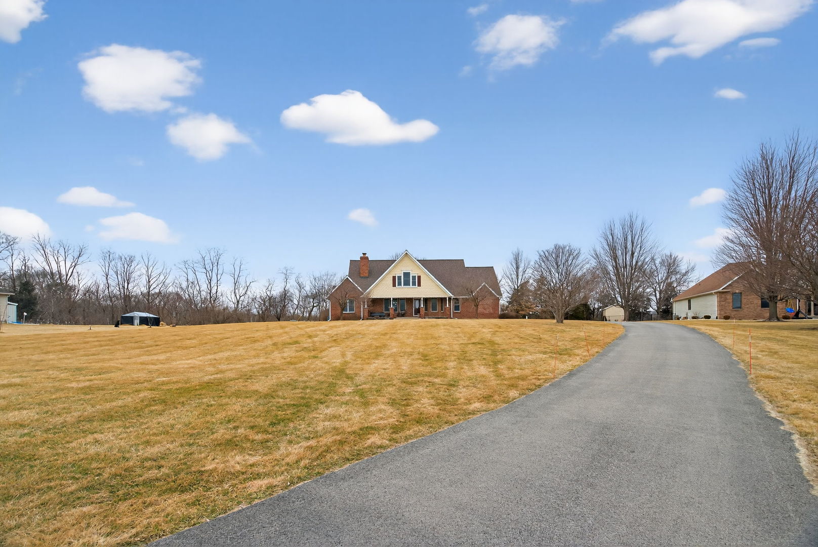 1707 N 2479th Road, Ottawa, IL 61350