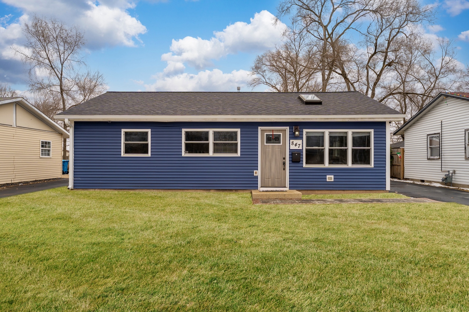 847 Foran Lane, Aurora, IL 60506