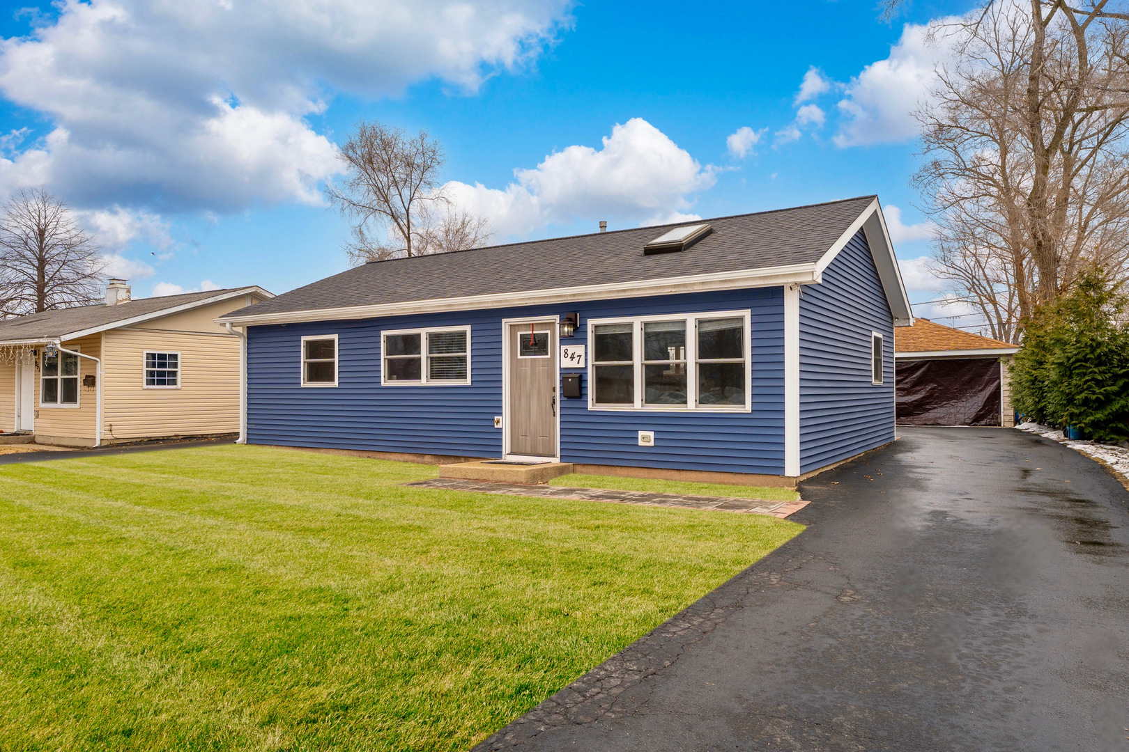 847 Foran Lane, Aurora, IL 60506