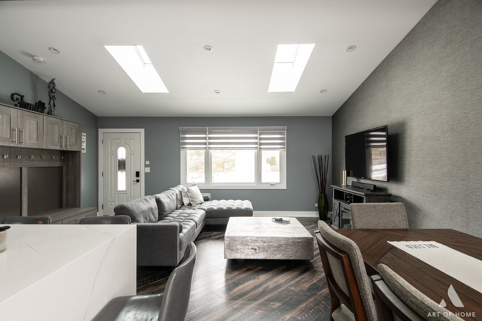 2800 Brisbane Drive, Lake In The Hills, IL 60156