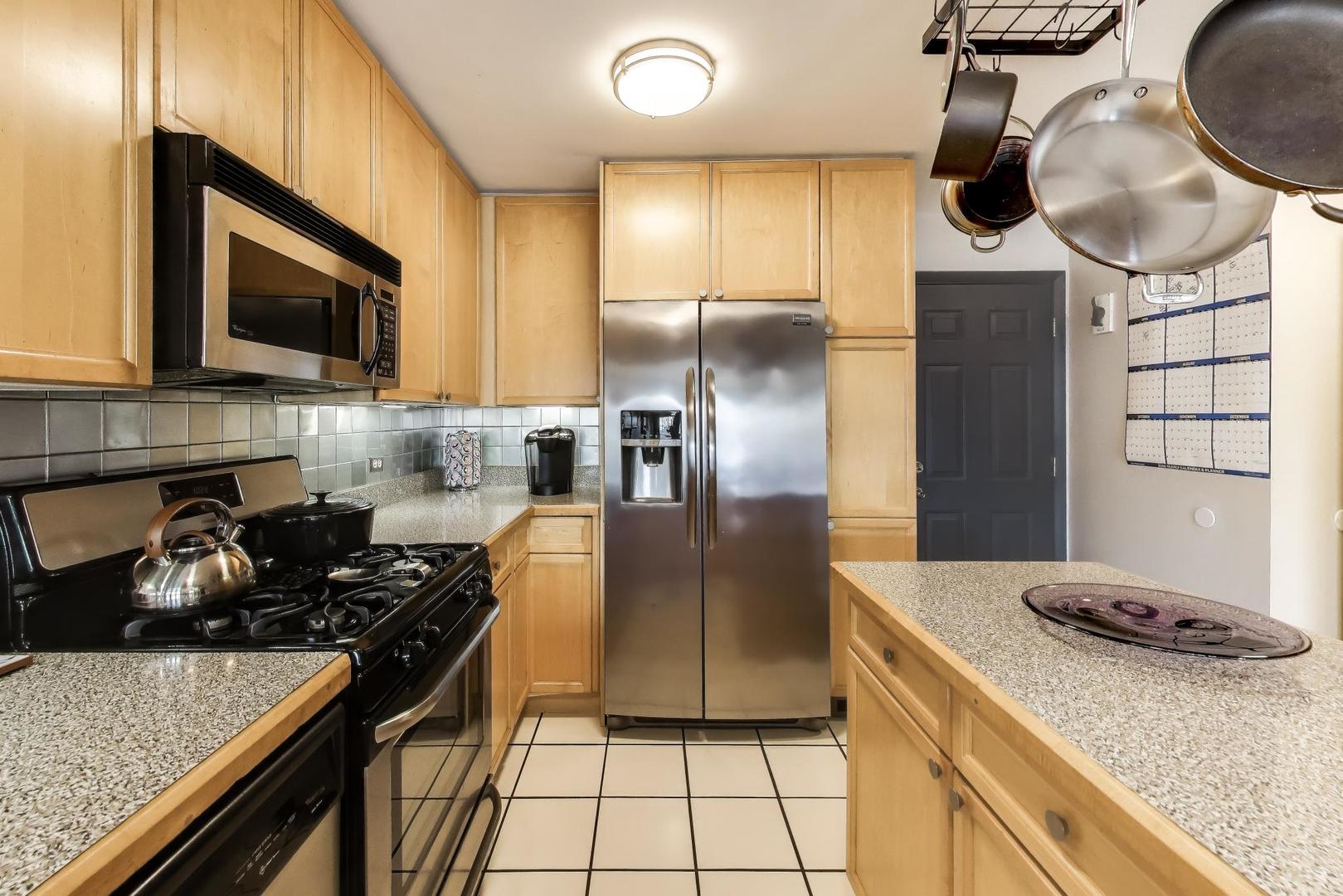 1015 E Wilson Avenue #7, Lombard, IL 60148