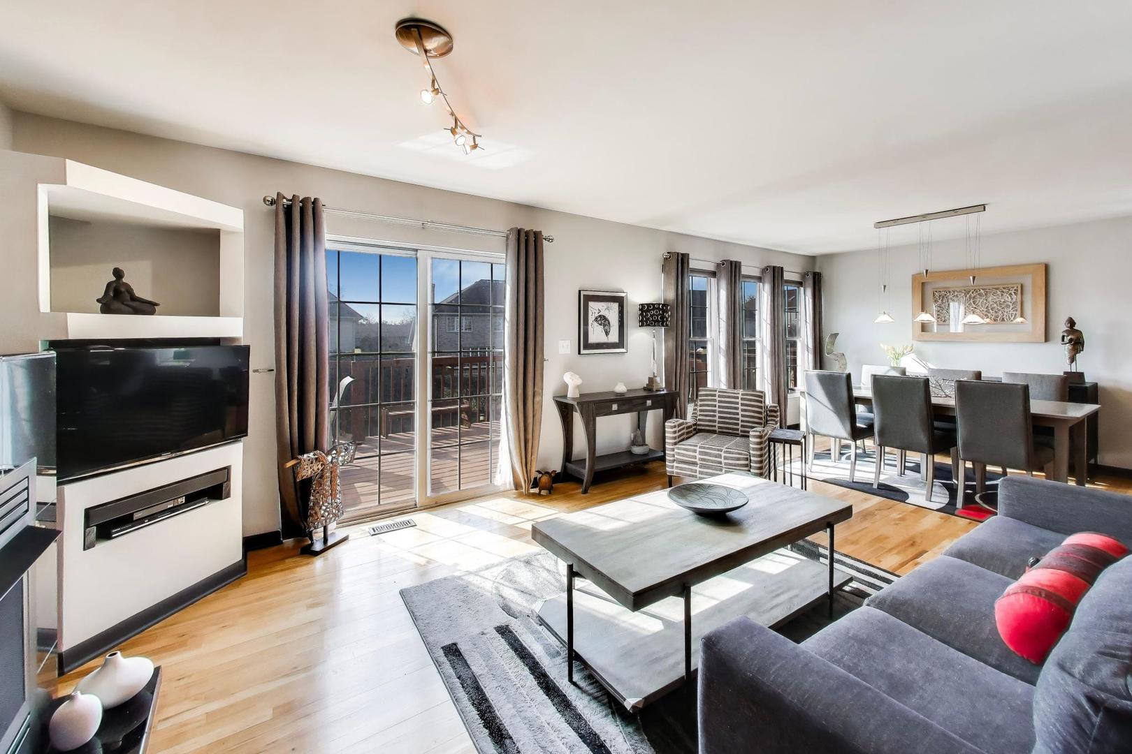 1015 E Wilson Avenue #7, Lombard, IL 60148