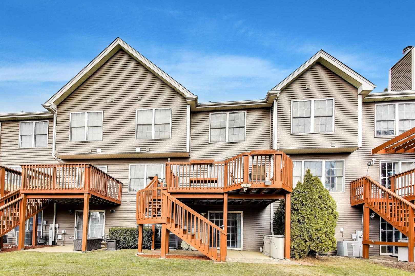 1015 E Wilson Avenue #7, Lombard, IL 60148