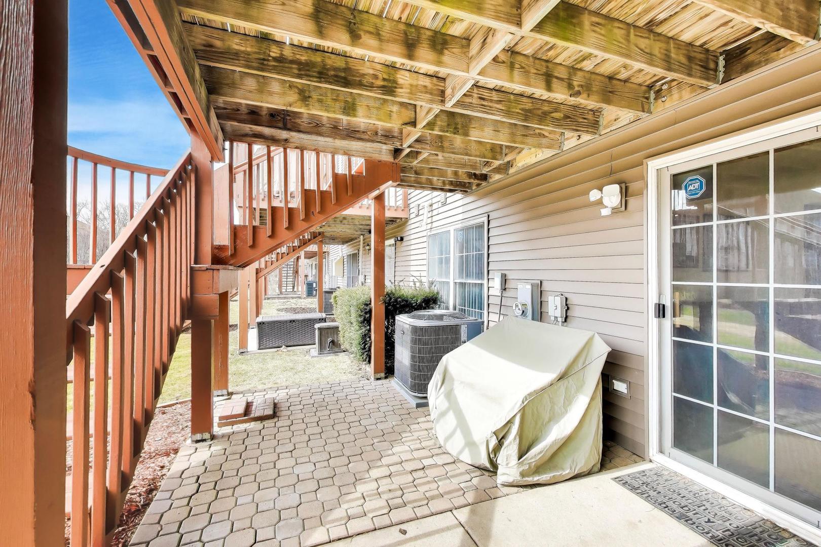 1015 E Wilson Avenue #7, Lombard, IL 60148