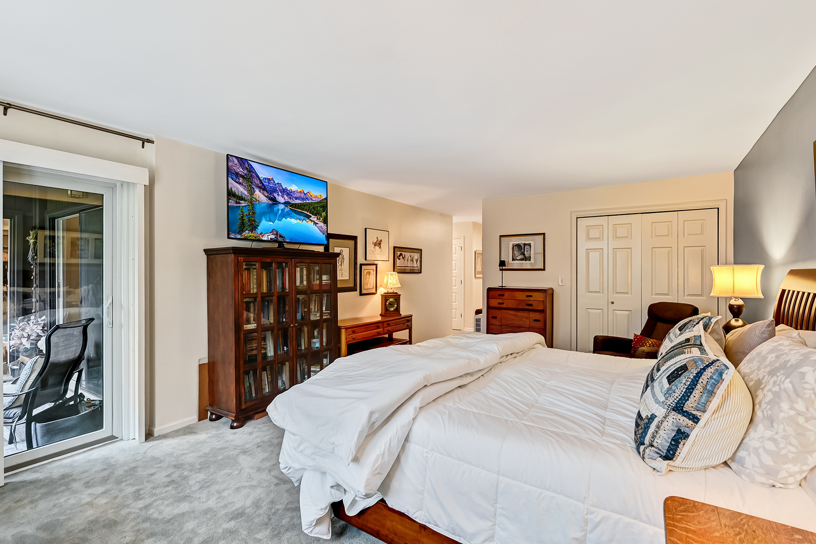 1409 Burr Oak Road #111A, Hinsdale, IL 60521