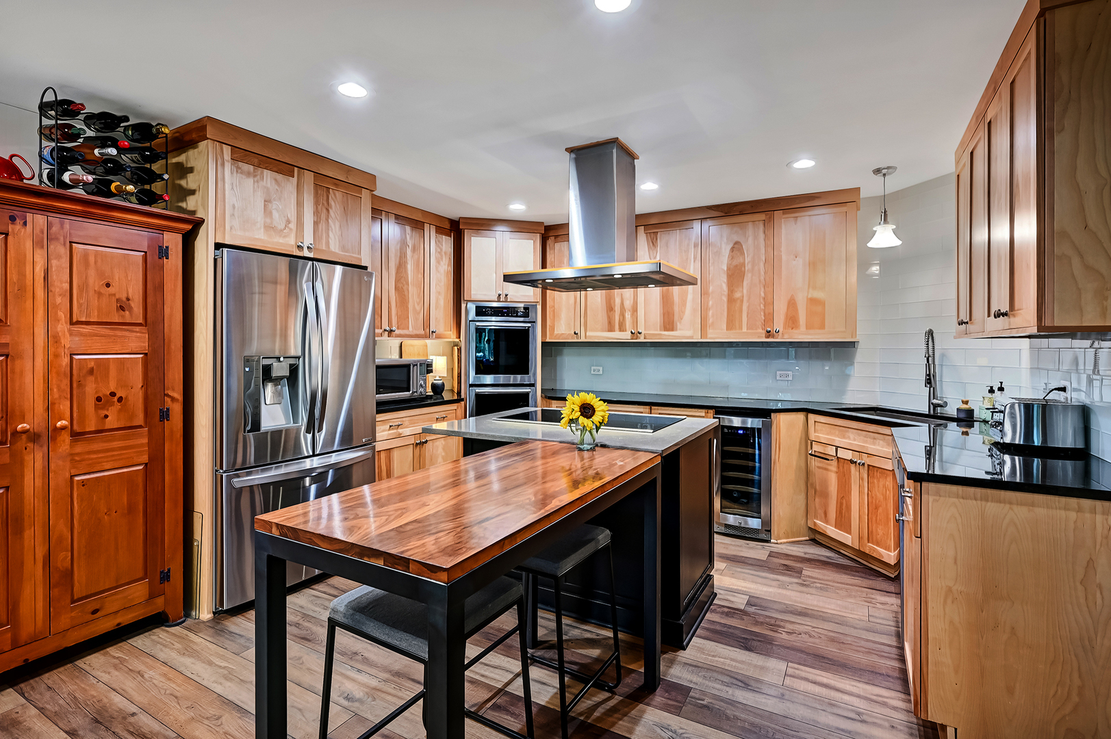 1409 Burr Oak Road #111A, Hinsdale, IL 60521