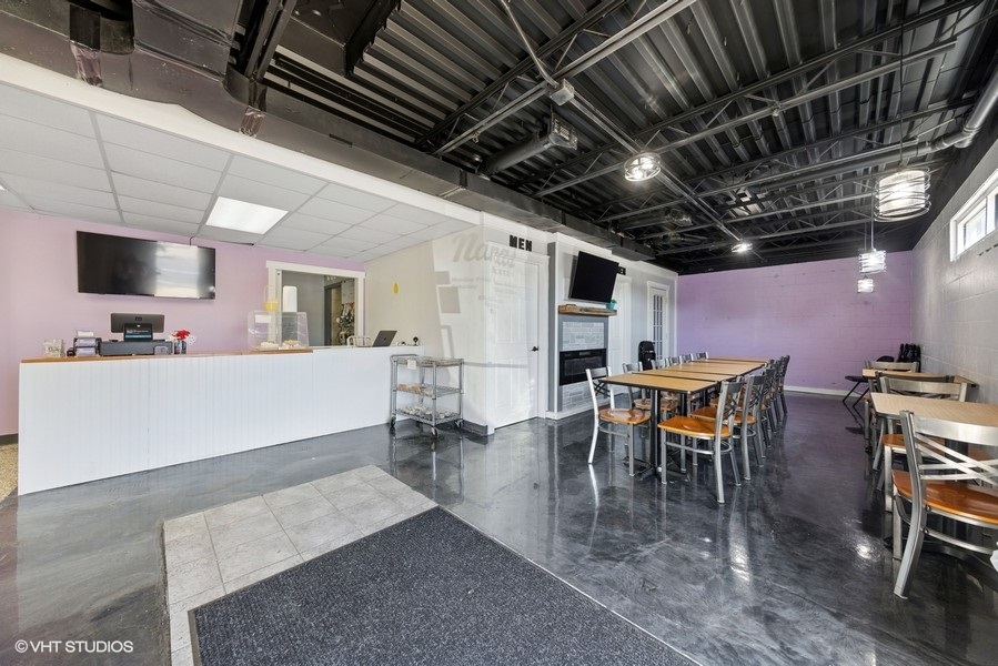 800 W Broadway Street, Bradley, IL 60915