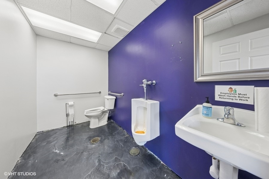 800 W Broadway Street, Bradley, IL 60915