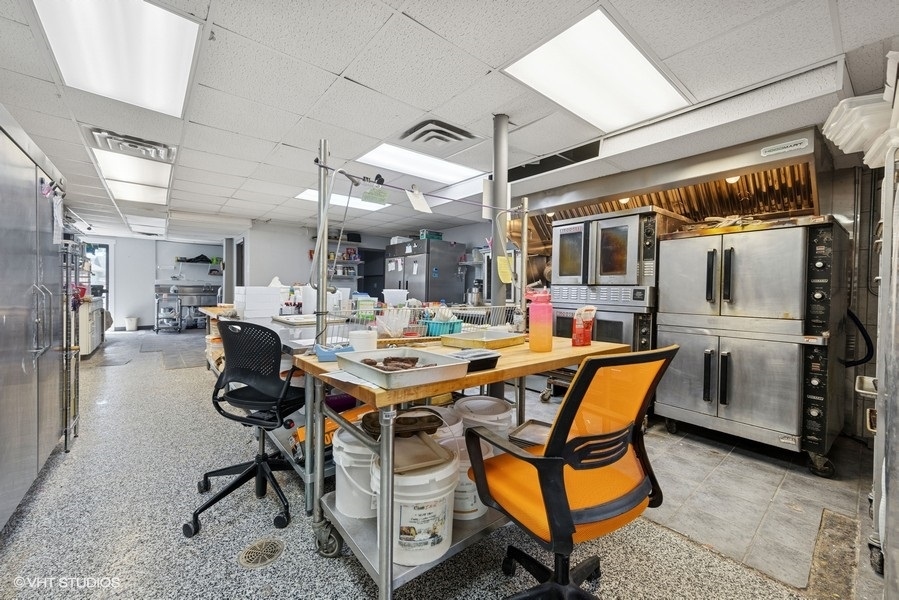 800 W Broadway Street, Bradley, IL 60915