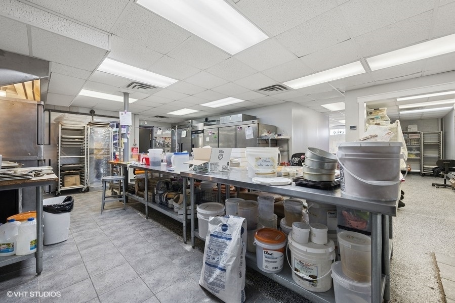 800 W Broadway Street, Bradley, IL 60915