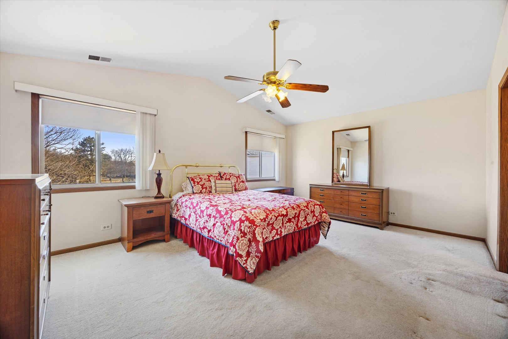 2245 PETWORTH Court #202C, Naperville, IL 60565