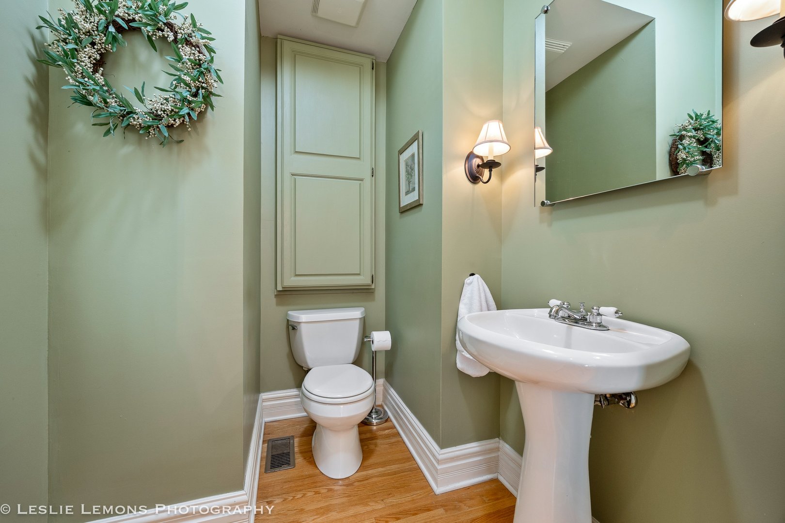 4713 Forest Avenue, Downers Grove, IL 60515