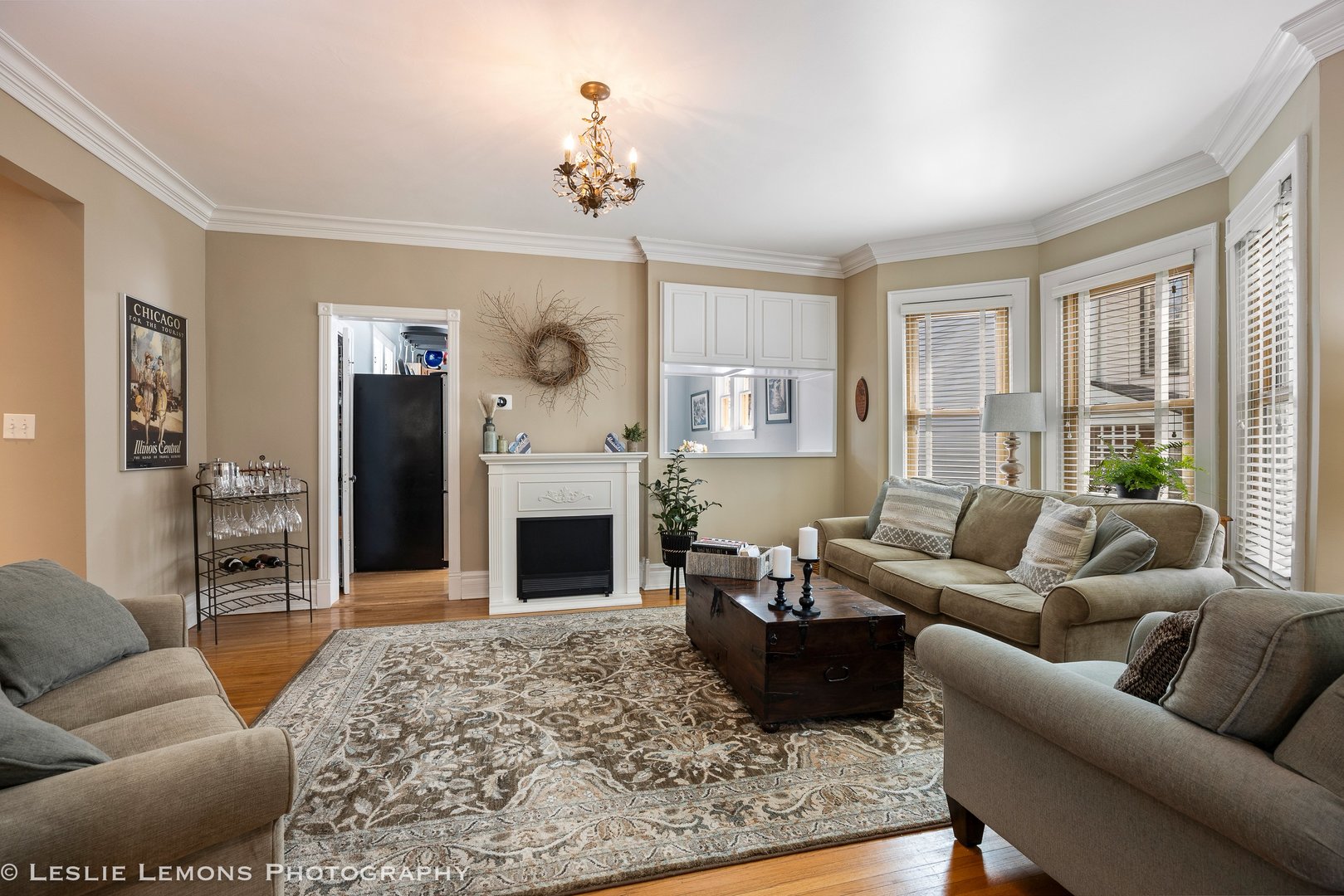 4713 Forest Avenue, Downers Grove, IL 60515