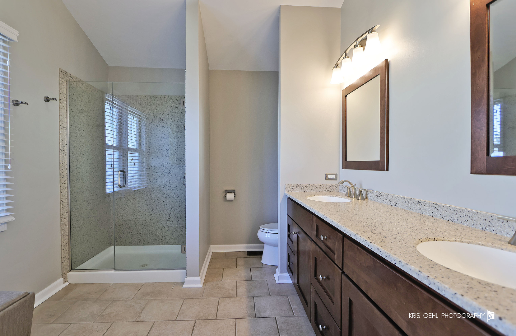 307 Fairfax Lane, Grayslake, IL 60030