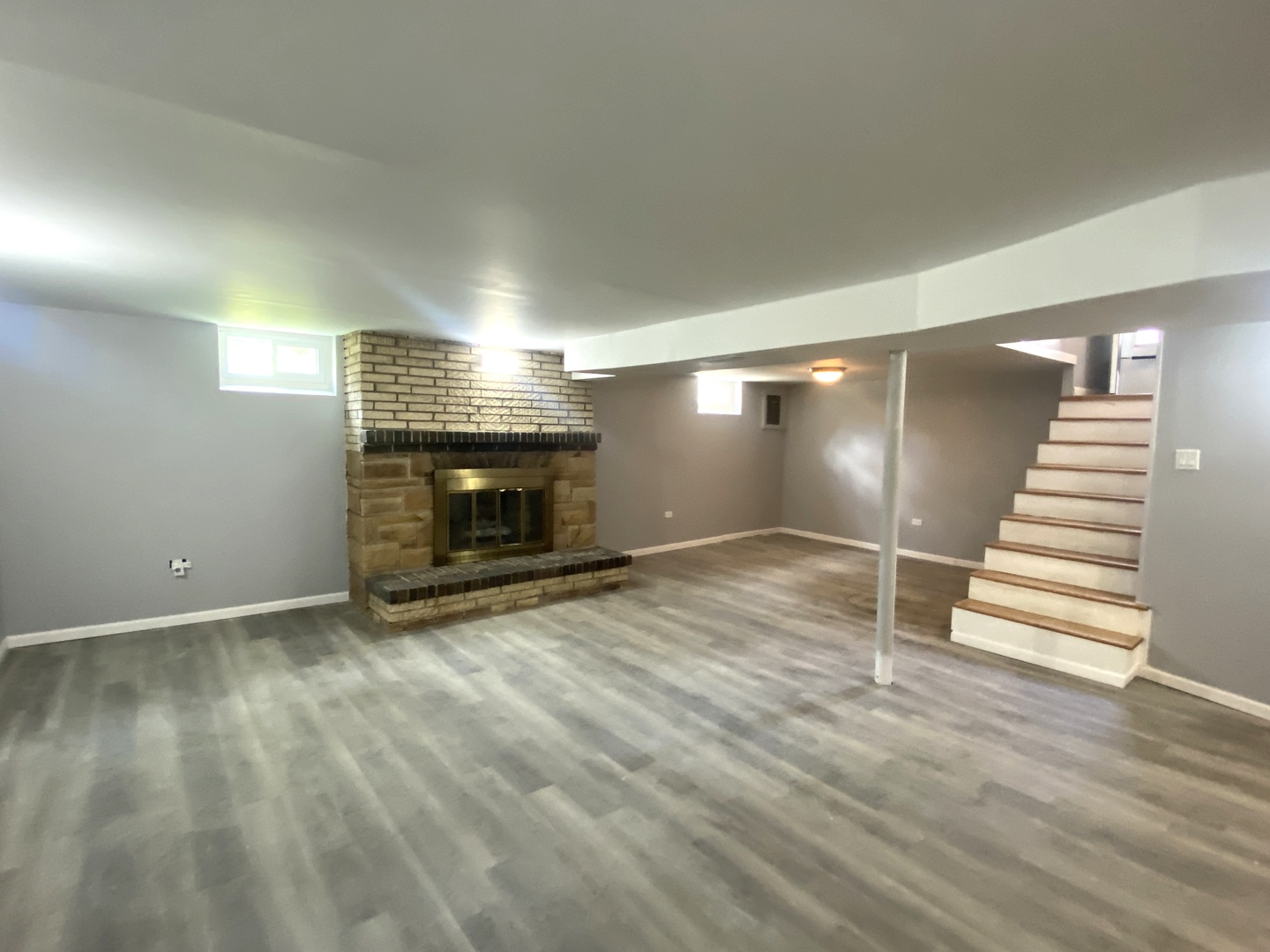 426 E Berteau Avenue, Elmhurst, IL 60126