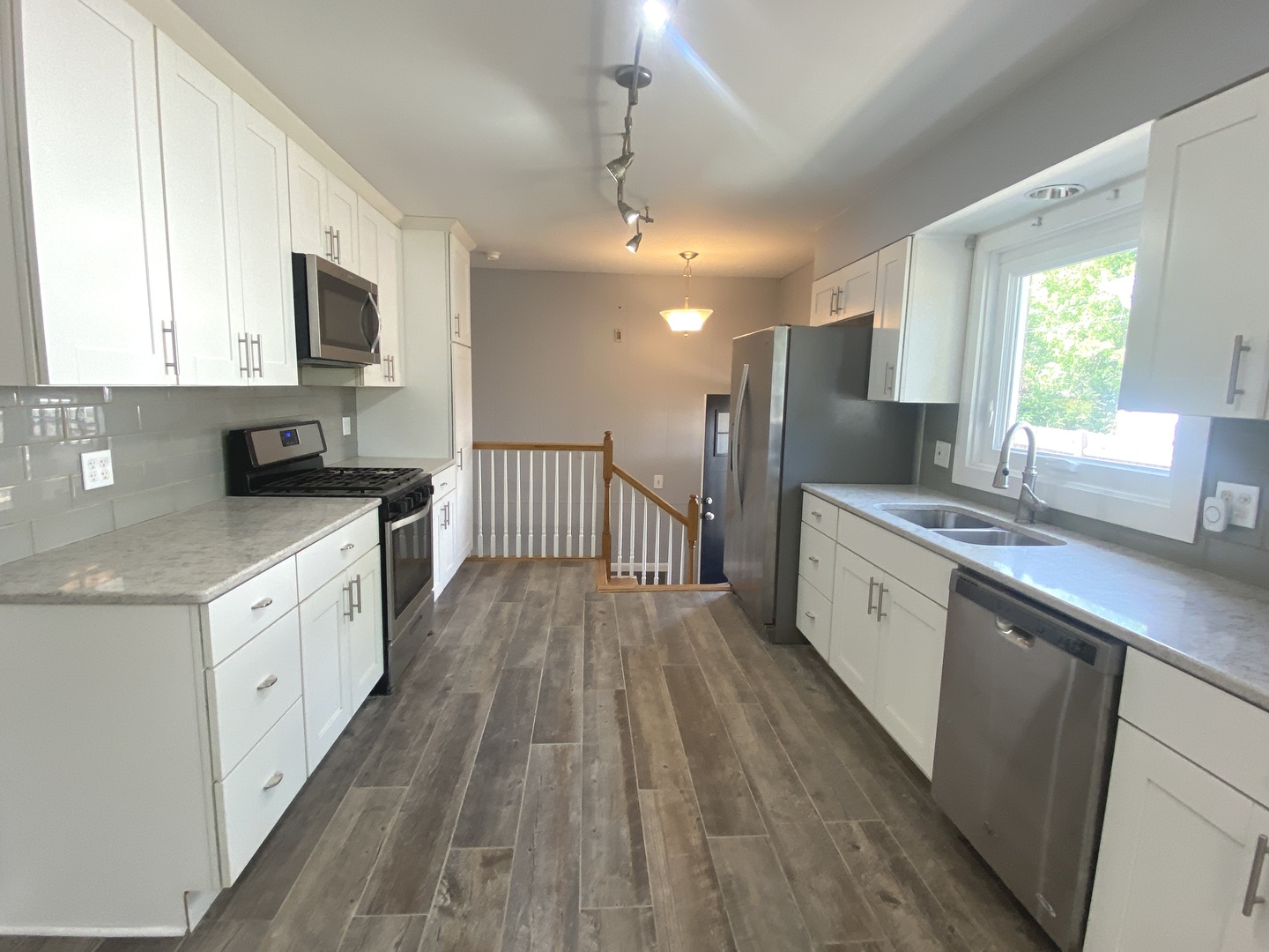 426 E Berteau Avenue, Elmhurst, IL 60126