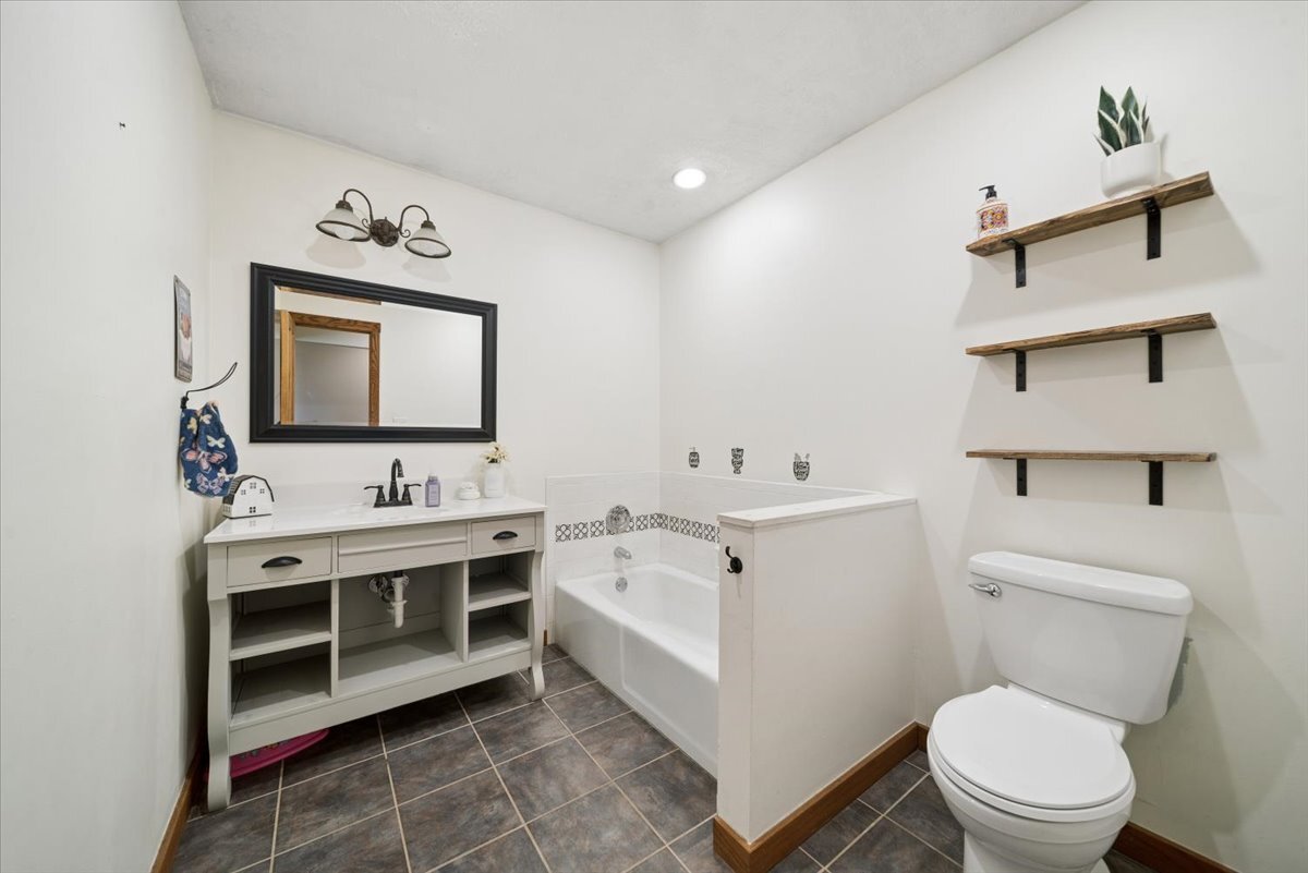 24908 Hemphill Drive, Elwood, IL 60421