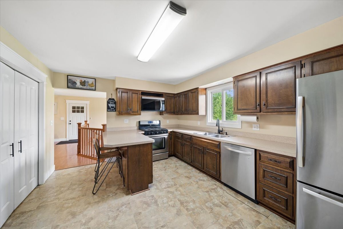 24908 Hemphill Drive, Elwood, IL 60421