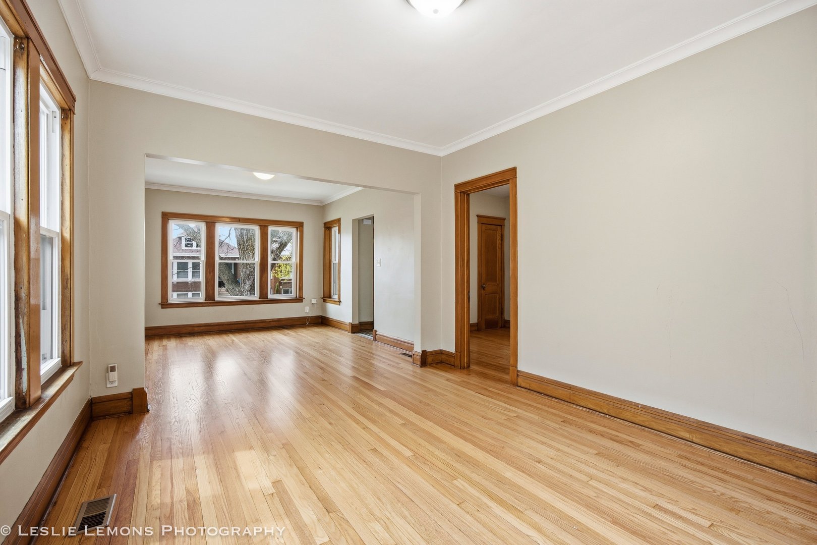 2423 Wesley Avenue, Berwyn, IL 60402