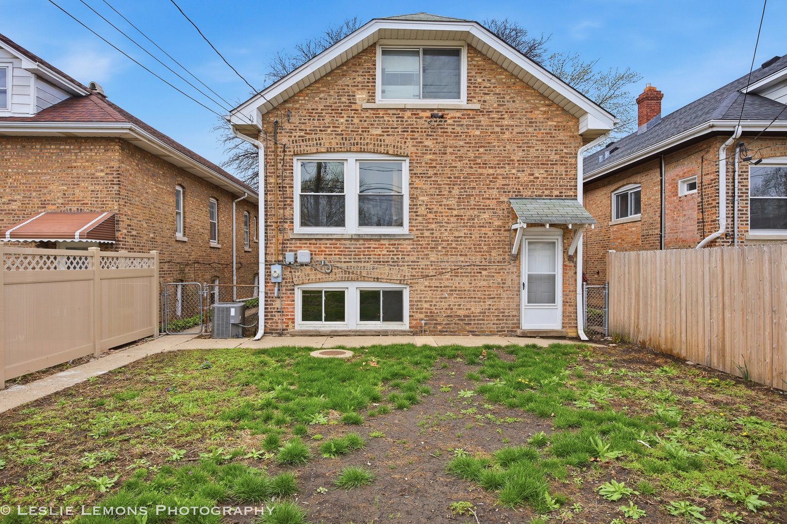 2423 Wesley Avenue, Berwyn, IL 60402