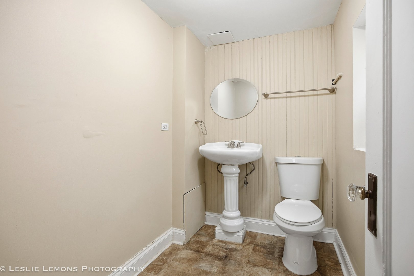 2423 Wesley Avenue, Berwyn, IL 60402