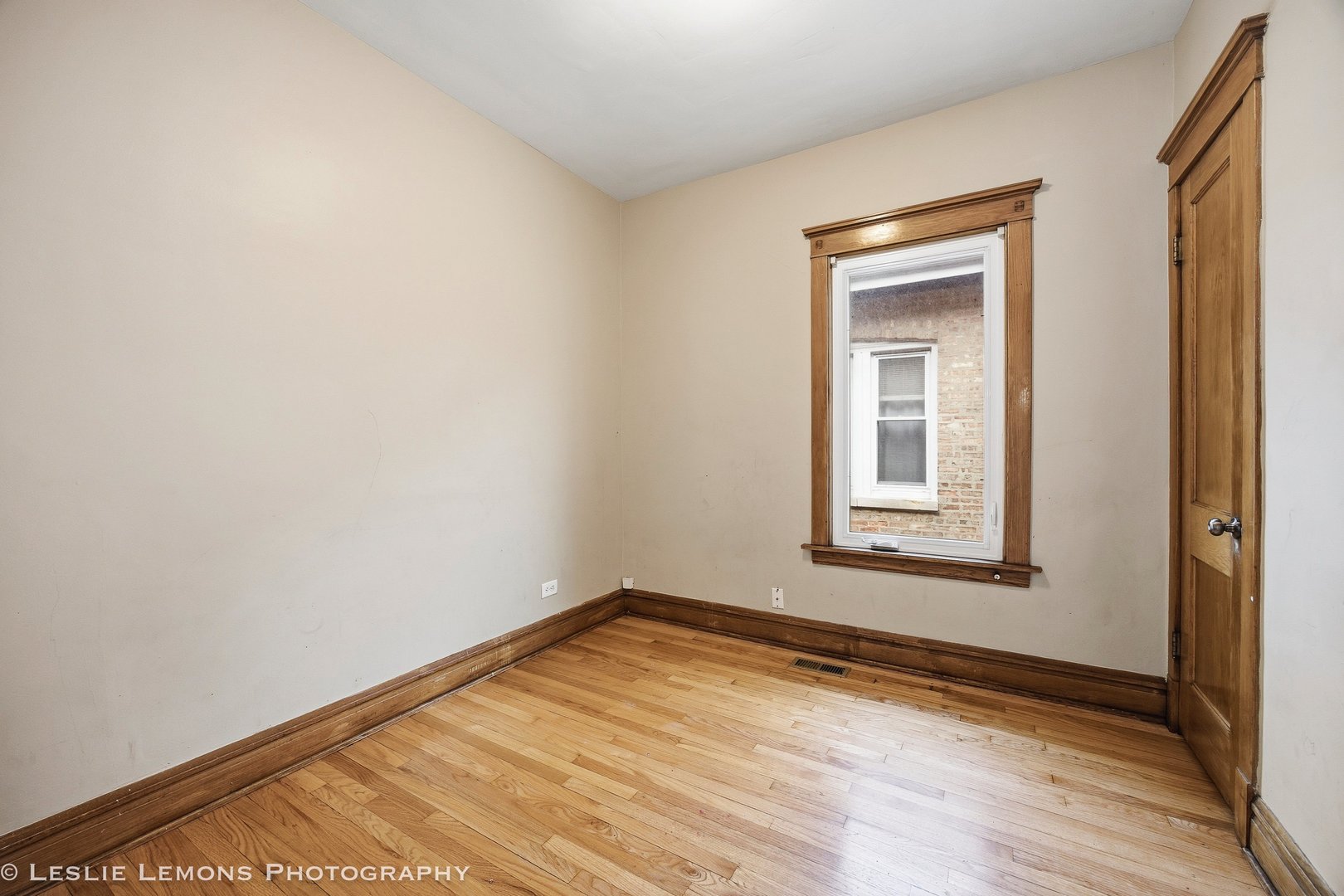 2423 Wesley Avenue, Berwyn, IL 60402