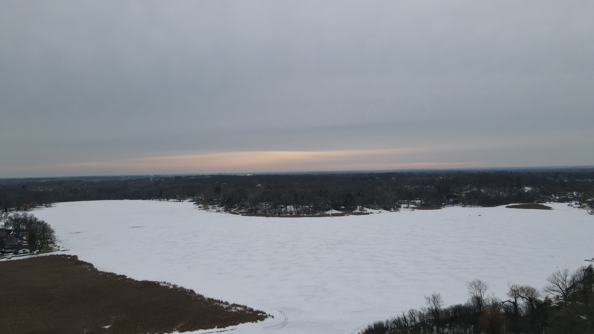 605 Rollins Road, Ingleside, IL 60041