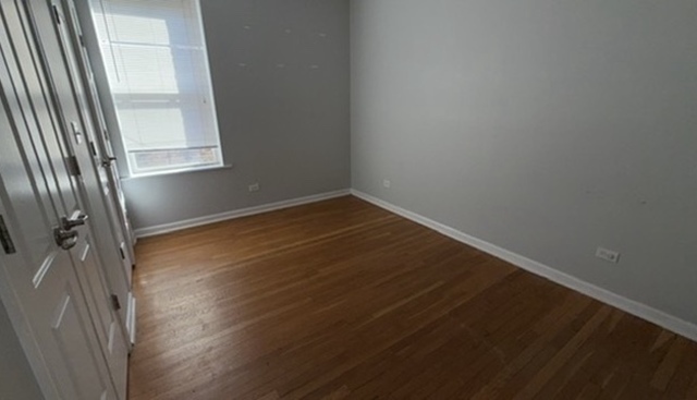 6752 S CLYDE Avenue #3, Chicago, IL 60649