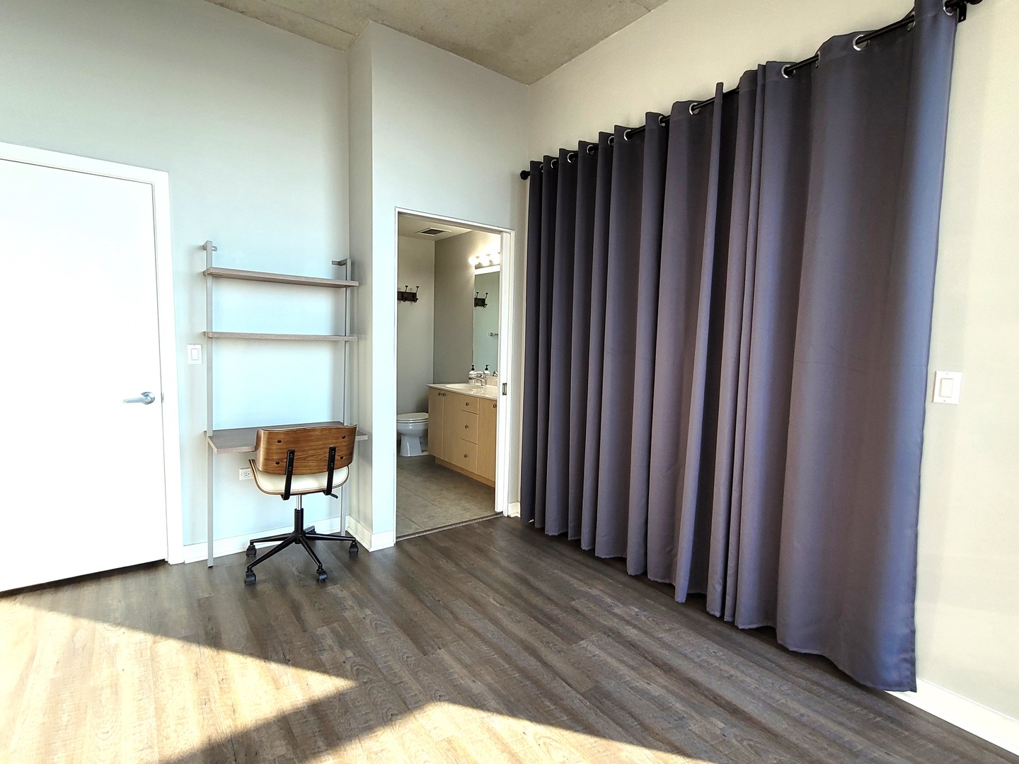 235 W VAN BUREN Street #3714, Chicago, IL 60607