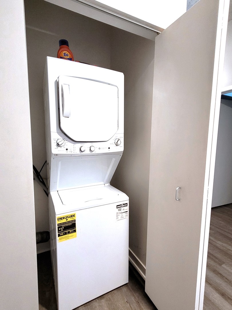 235 W VAN BUREN Street #3714, Chicago, IL 60607