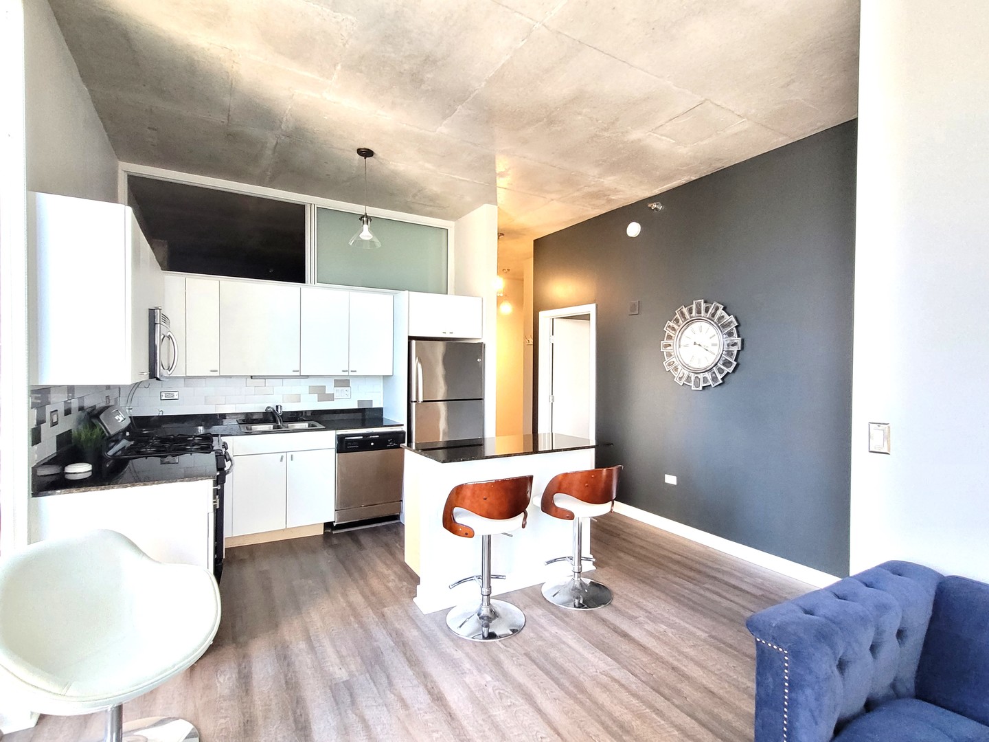 235 W VAN BUREN Street #3714, Chicago, IL 60607